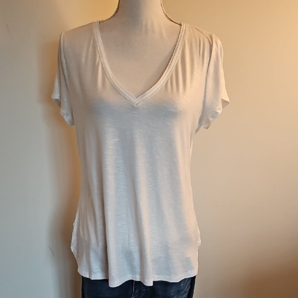 White House Black Market White V-Neck Tee